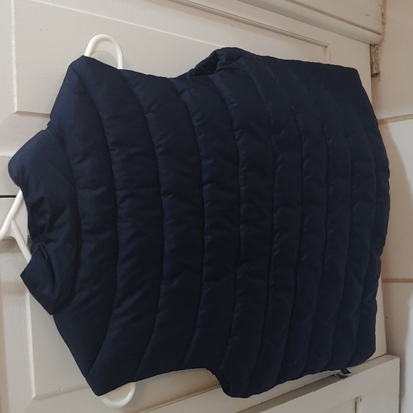 Gap Navy Puffer Vest - Picture 2 of 3